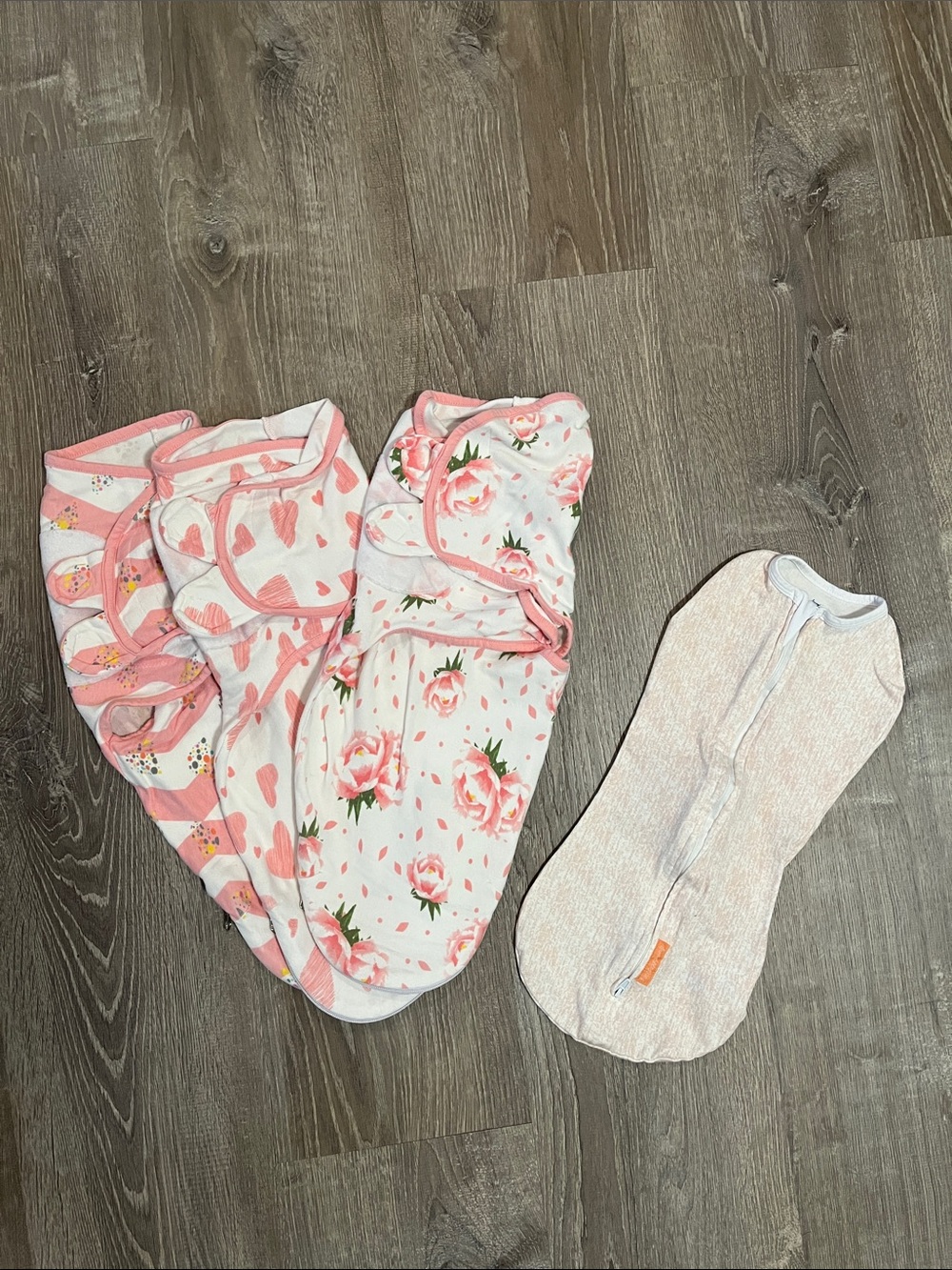 4x Baby Girl Swaddles